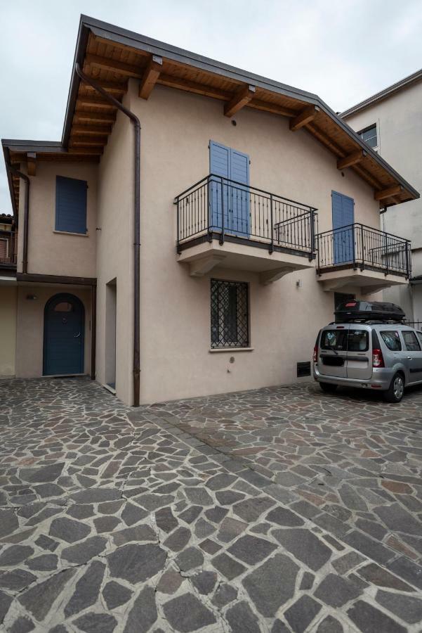 Casa Mari Fronte Lago Salò Exterior foto